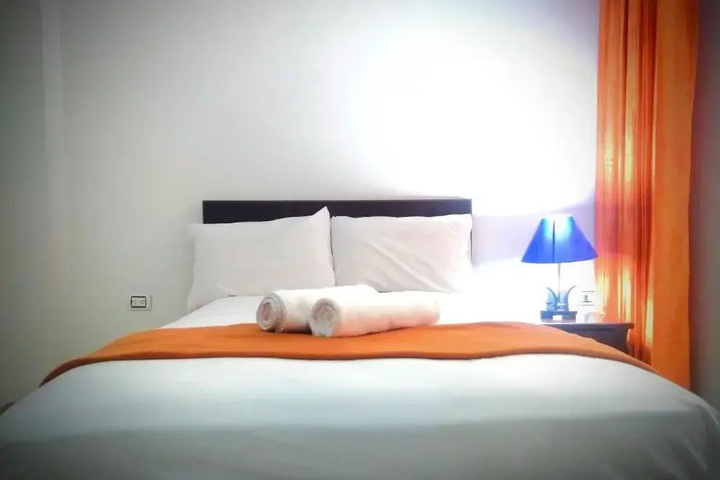 Room 6 of 29