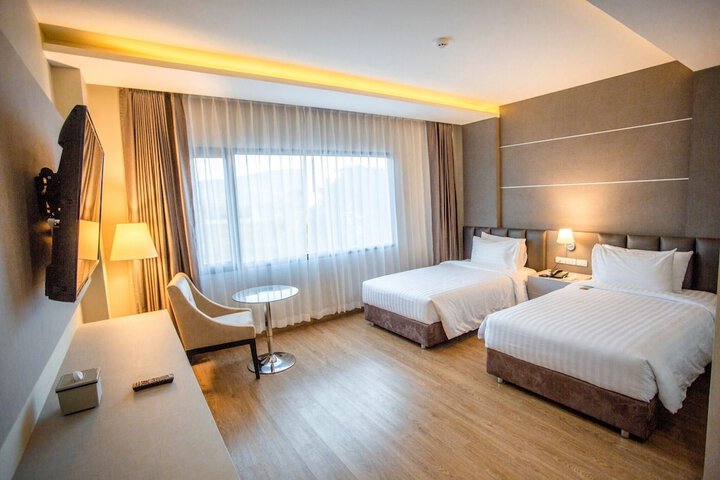 Room 4 of 26