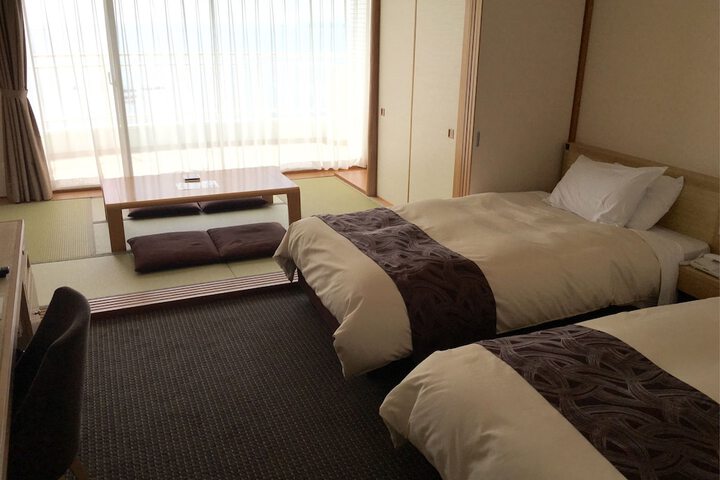 Room 19 of 111