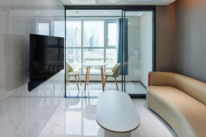 Room 20 of 51