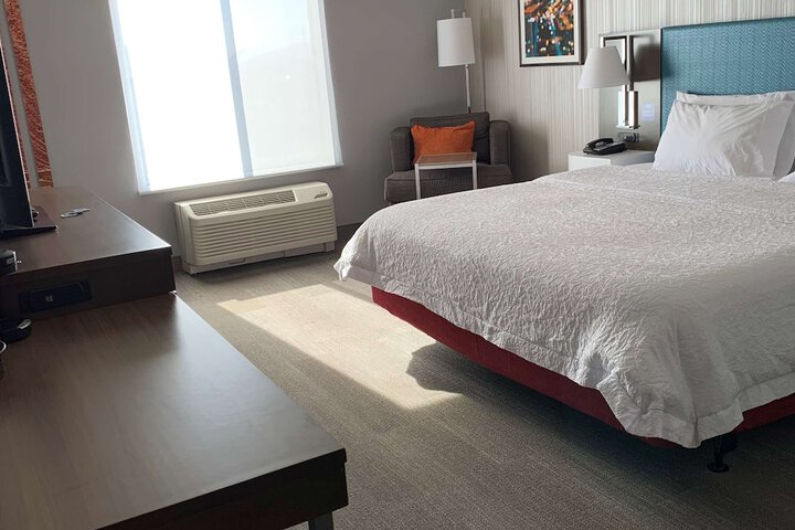 Room 17 of 65