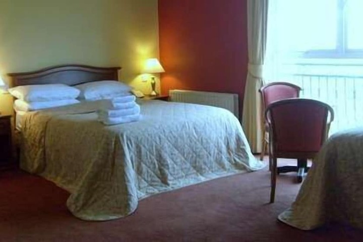 Room 3 of 24
