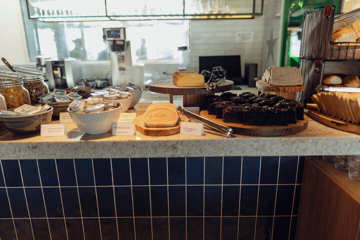 Breakfast/Coffee Service 33 of 48