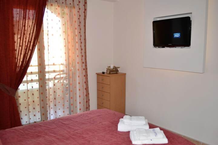 Room 10 of 60