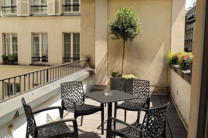 Terrace/Patio 26 of 50