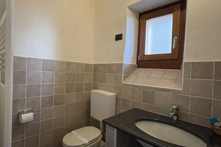 Room 43 of 92