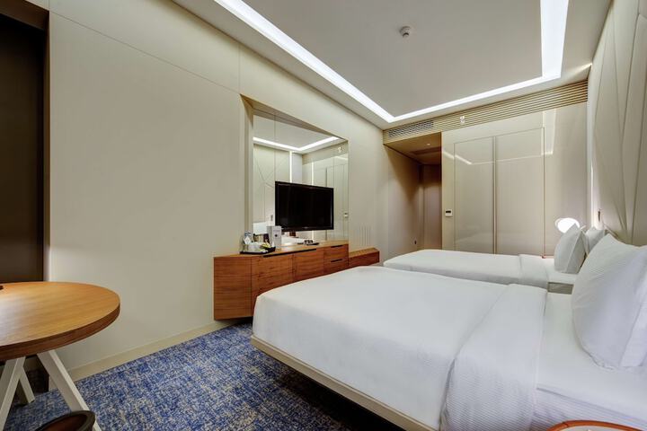 Room 35 of 66
