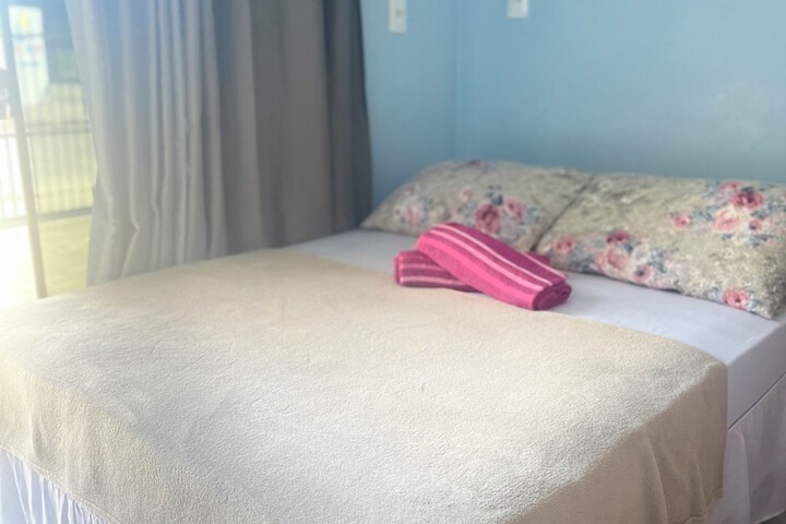 Room 7 of 9