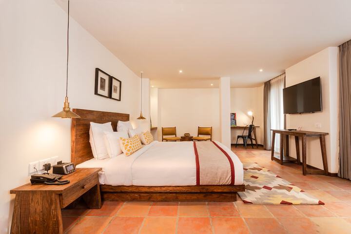 Hotel Roadhouse Thamel, Kathmandu- Contemporary Boutique