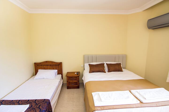 Room 15 of 60