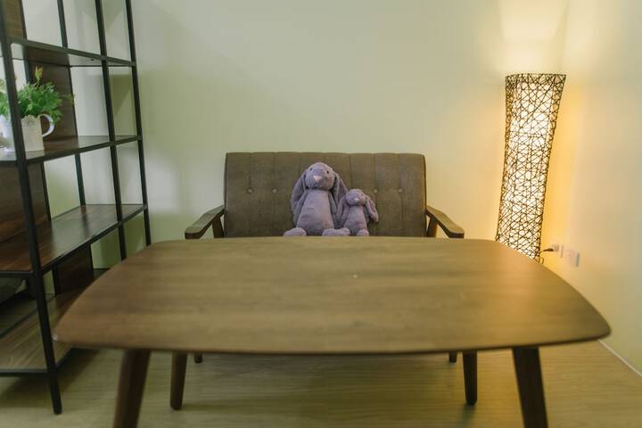 Room 12 of 27