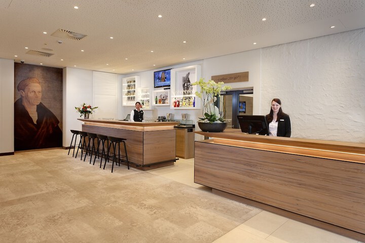 Guest Lobby