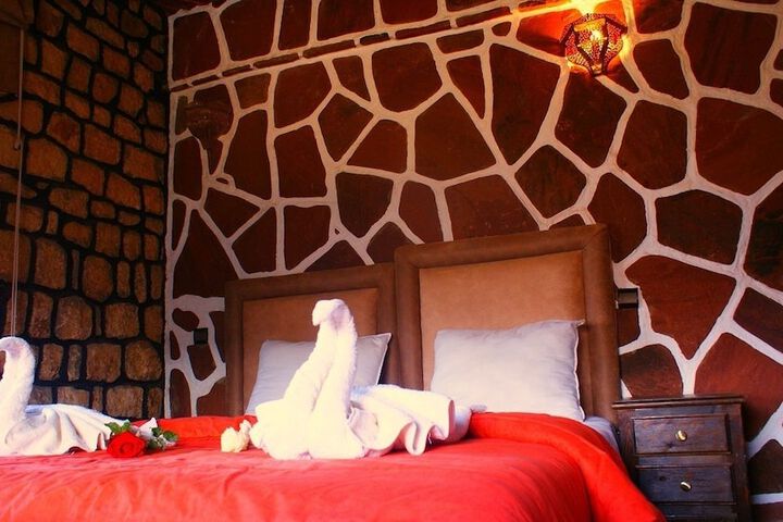Room 12 of 42