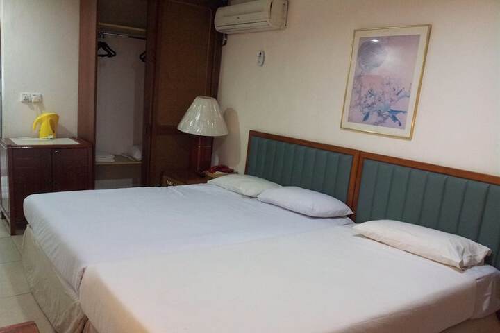 Room 19 of 50
