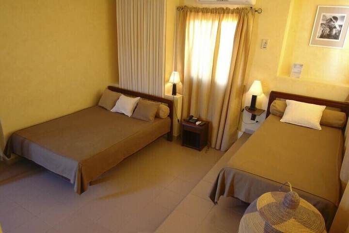 Room 11 of 25