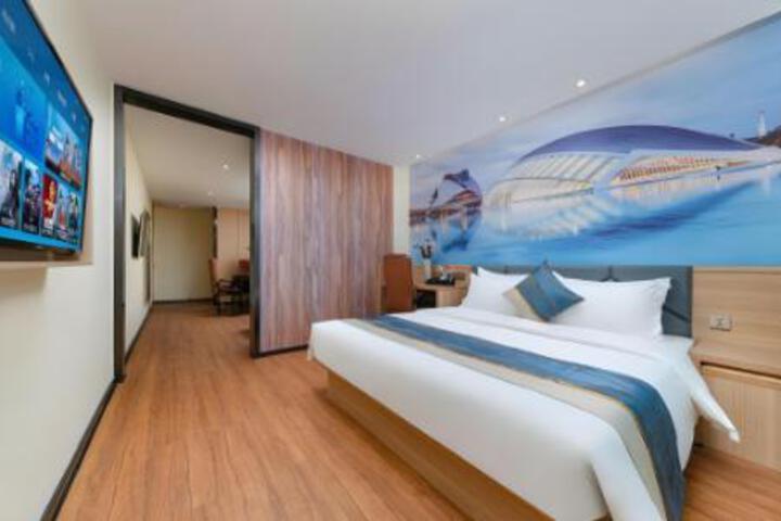 Room 118 of 127