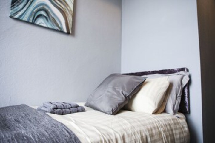 Room 6 of 24