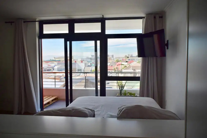 Room 2 of 11