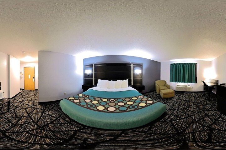 1 King Bed (12 of 17)