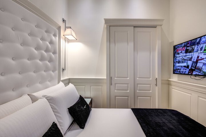 Room 5 of 48