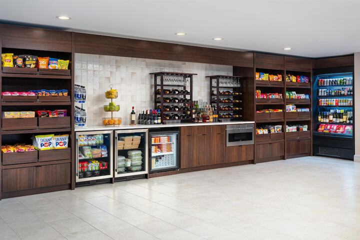 Snack bar
