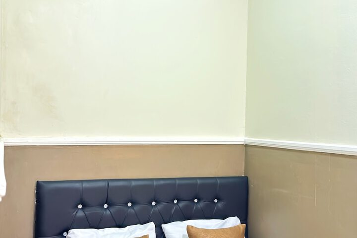 Room 7 of 30