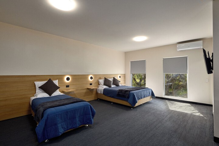 Room 12 of 22