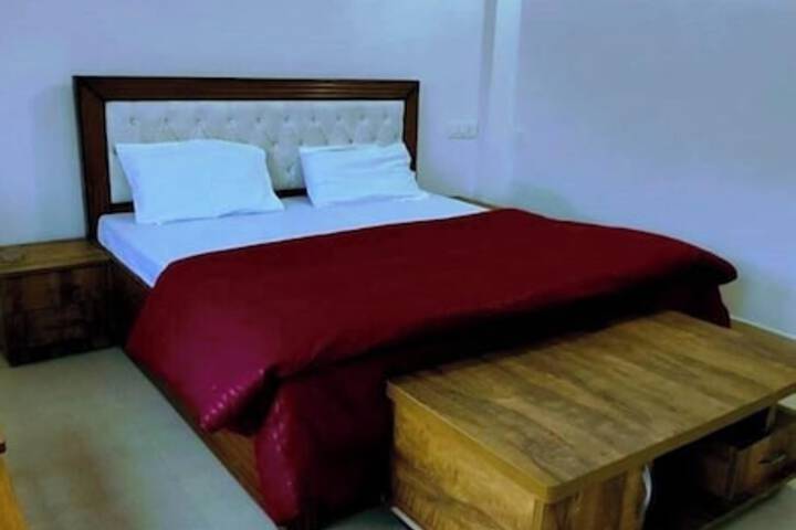 Room 6 of 34