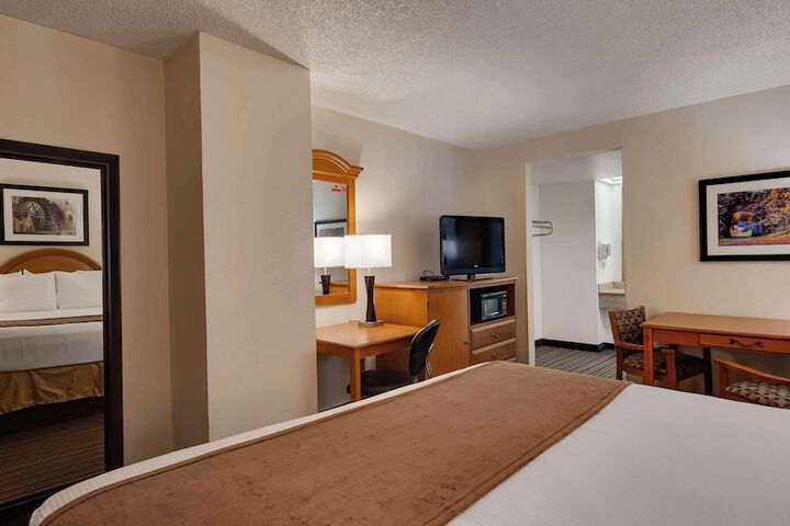 Room 5 of 21