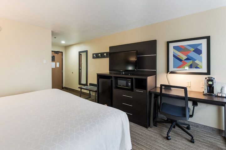 Room 11 of 62