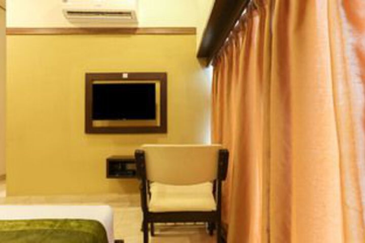 Room 16 of 43