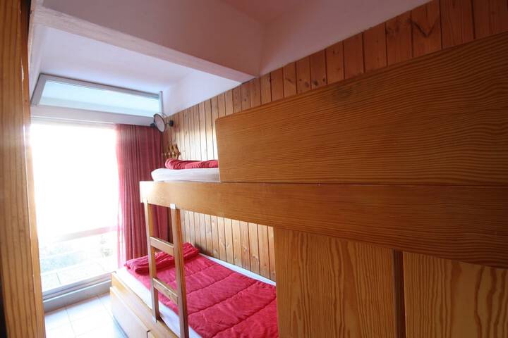 Room 26 of 74
