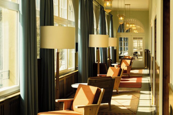 Hotel Lobby