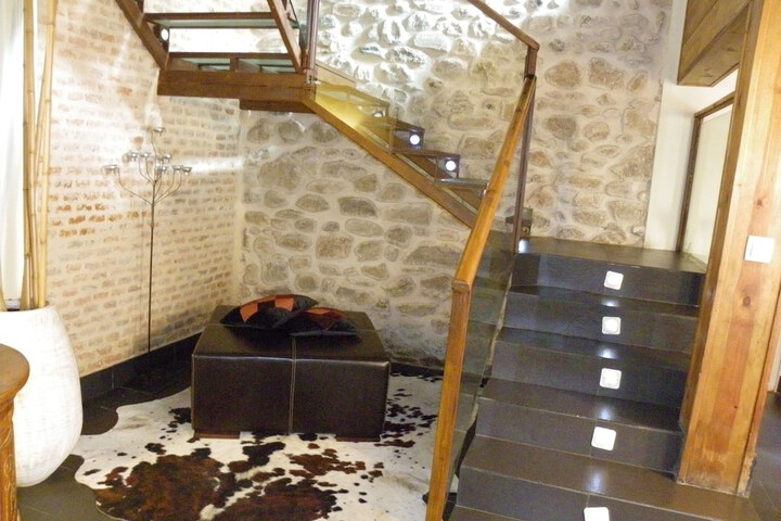Hotel 2 of 40