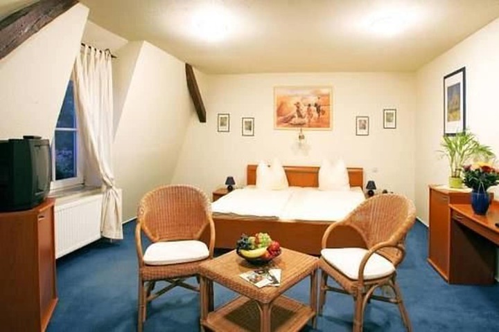Room 8 of 61