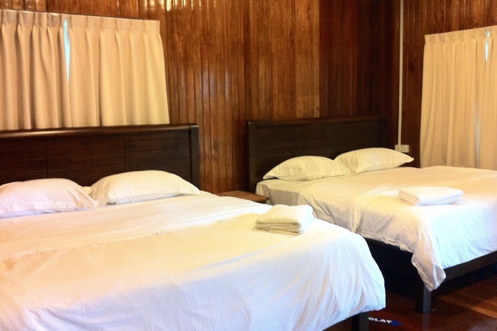 Room 8 of 114
