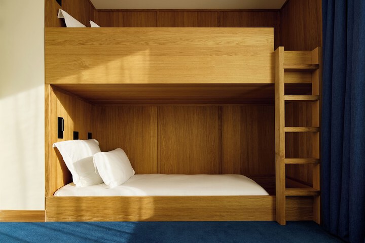 Room 12 of 71