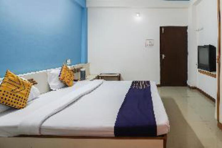 SPOT ON 68591 Hotel Sahara Palace