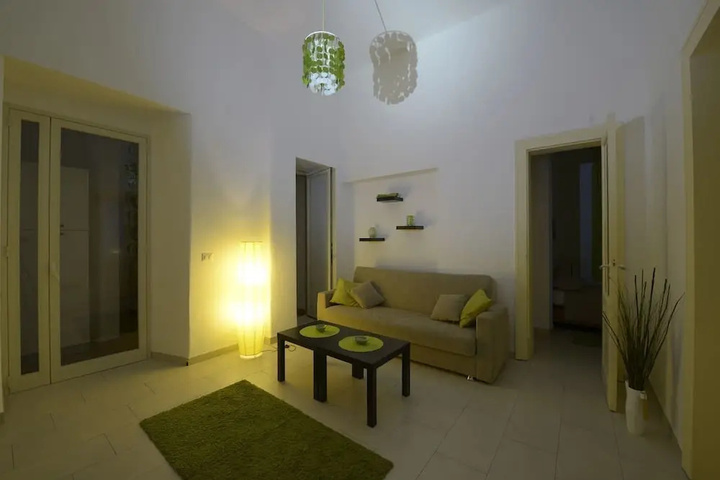 Room 3 of 6
