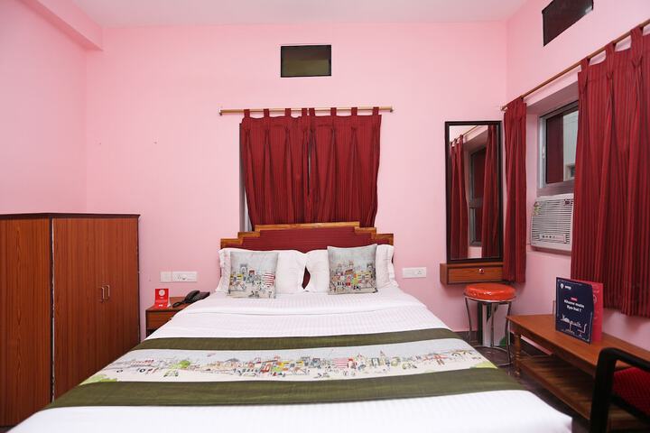 Room 13 of 17