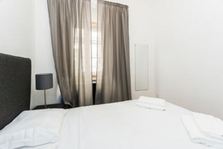 Room 38 of 263
