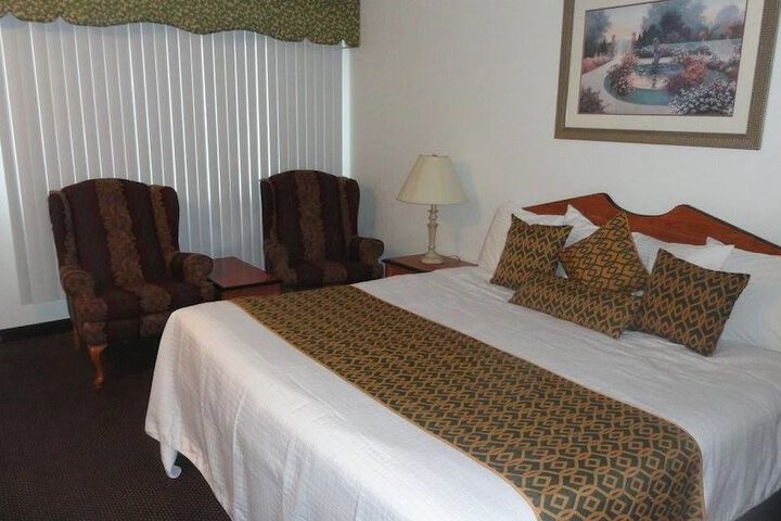Room 16 of 24
