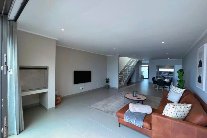 Room 2 of 20