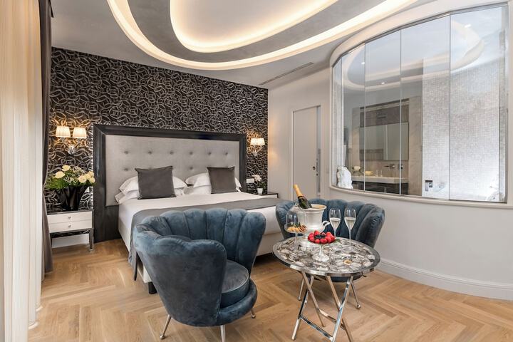 Room 21 of 63