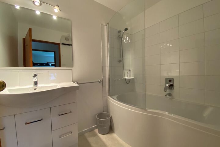 Room 3 of 23