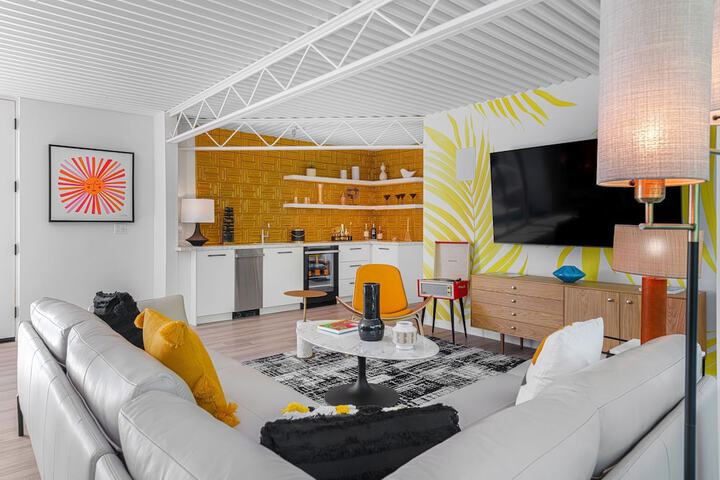 Room 22 of 49