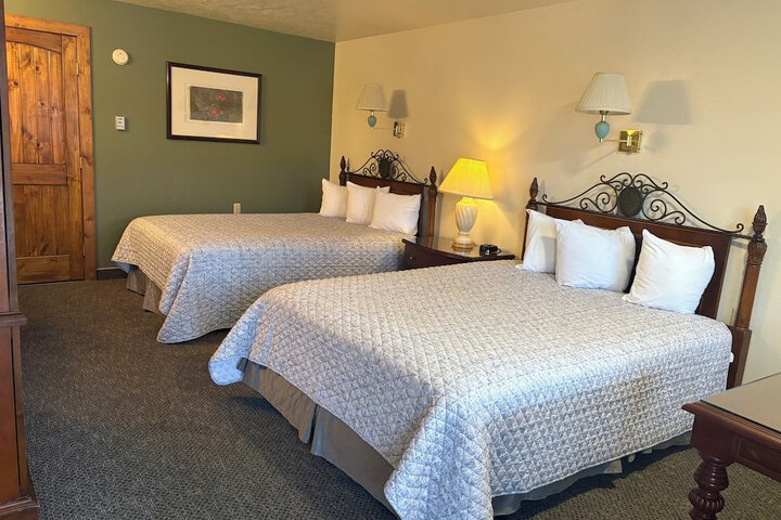 Room 9 of 38