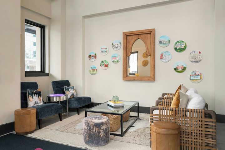 Entrance & Lobby