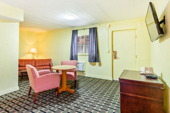 1 Bedroom Suite (5 of 10)