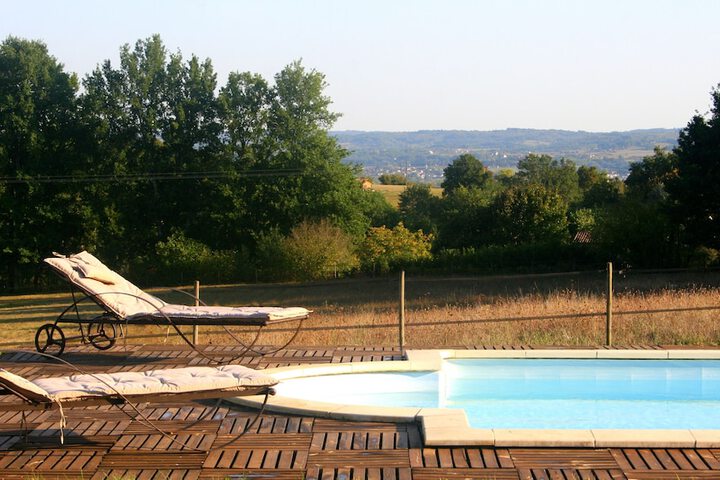 Hotel Pool